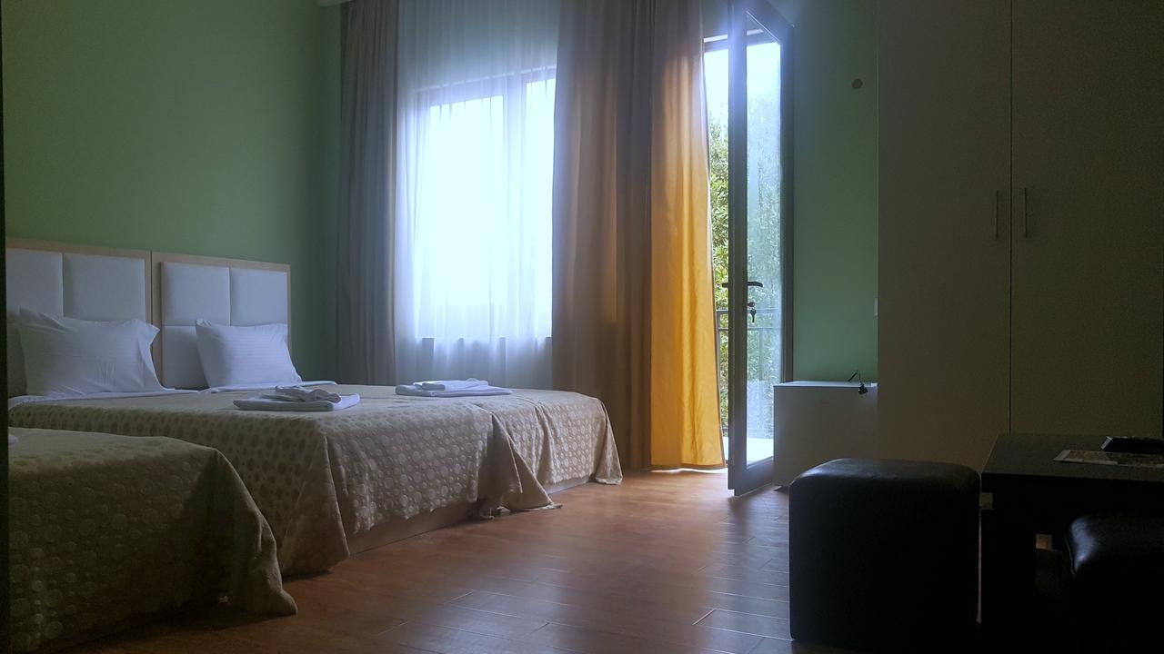 Hotel Stal+ Tbilisi Ngoại thất bức ảnh