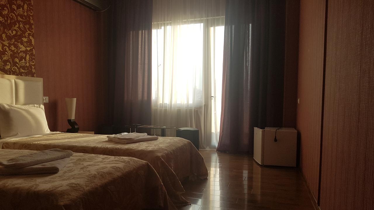 Hotel Stal+ Tbilisi Ngoại thất bức ảnh
